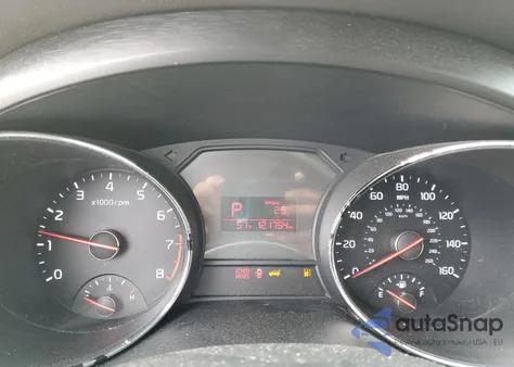 2016 Kia Sedona Lx z USA, uszkodzony, nr VIN KNDMB5C17G6131138